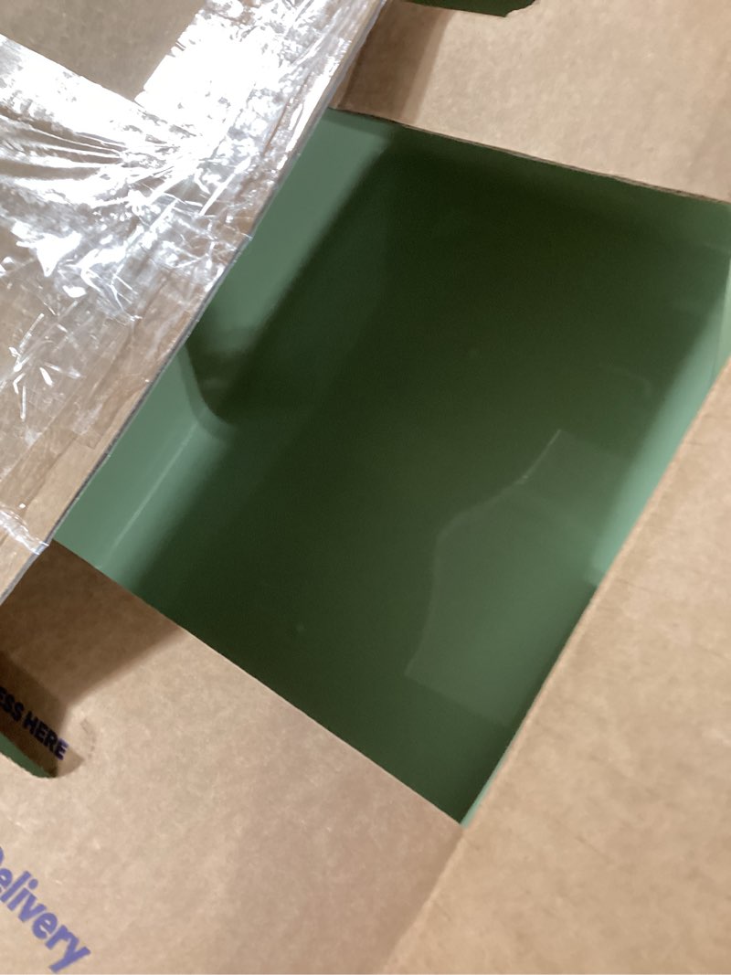 Condition photo showing Good Condition for large cat litter box with high sides for indoor cats,low entry open top cat litter pan for kittens,big or senior cats,high wall easy cleaning anti-splashing cat litter tray (green)
