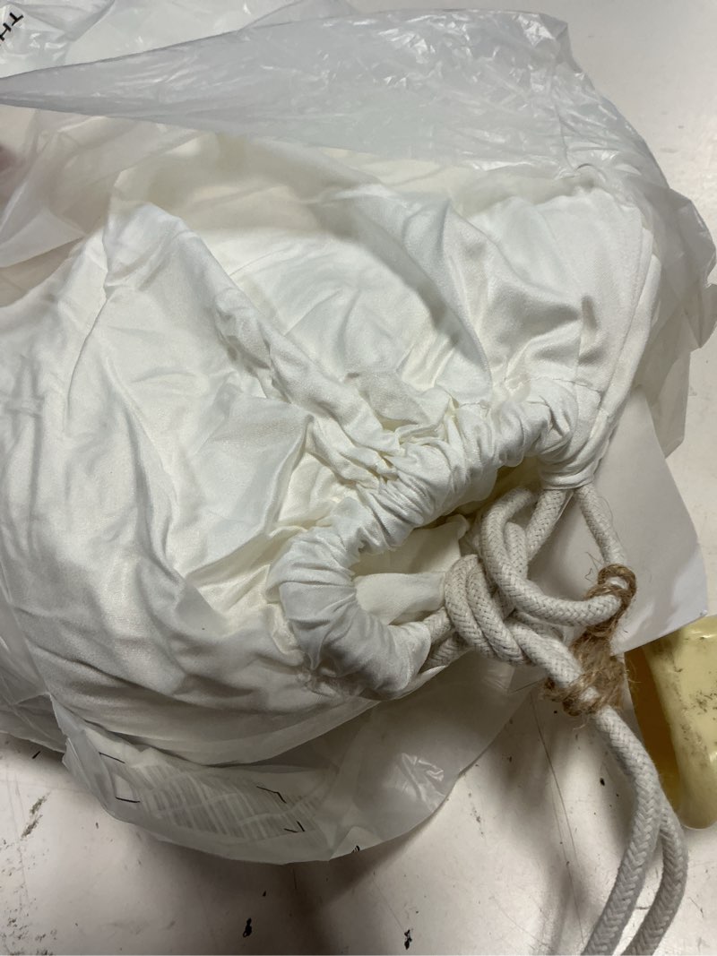 Condition photo showing Good Condition for bamboo sheet set, full, white