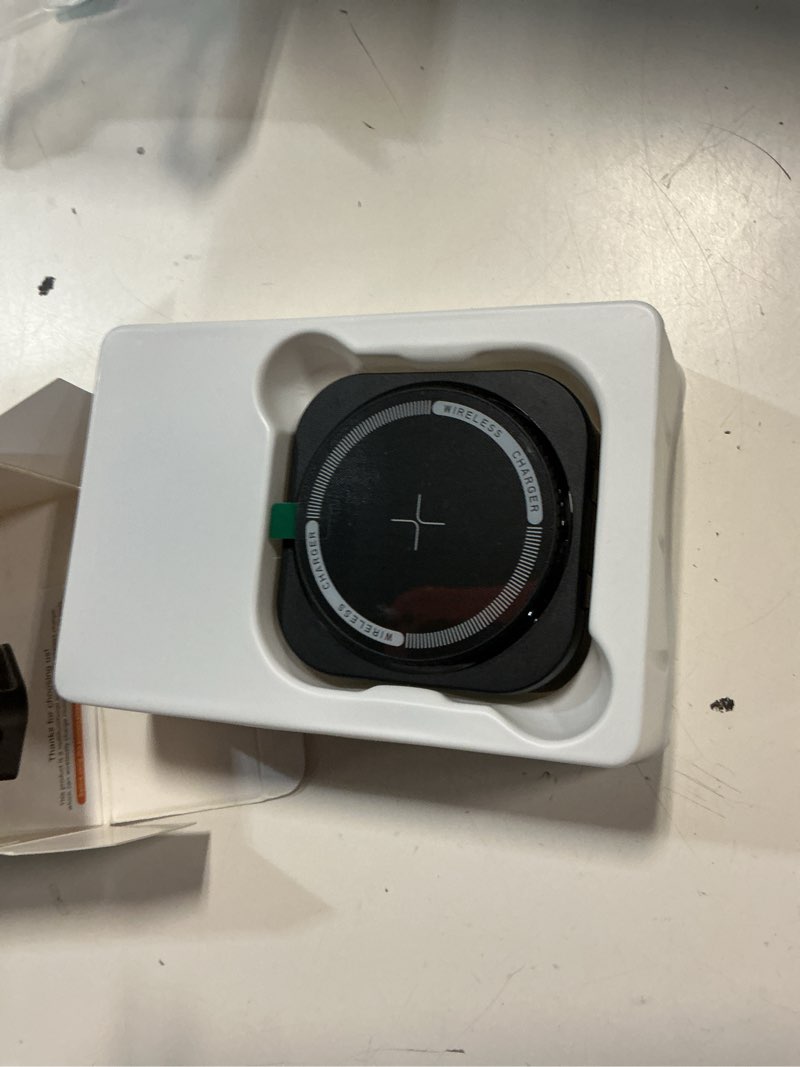 Condition photo showing Good Condition for 3 in 1 charging station for iphone, wireless charger with retractable cable, compatible for iphone17 16 15 14 13 12, andorid, apple watch wireless charging station & for airpods 4 3 pro, black