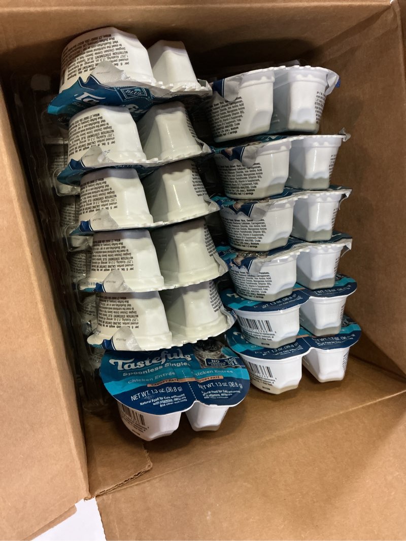 Condition photo showing New/Like New for (BBD :2027/APR/08 )) Blue Buffalo Tastefuls Savory Singles Natural Wet Cat Food in Gravy, 2.6-oz. Twin-Pack Tray, Tuna Entreé (24 Count) Tuna 1 Count (Pack of 24)