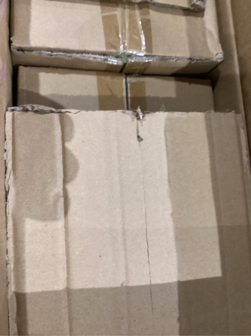 Condition photo showing Good Condition for Famiware Mars Plates and Bowls Set, 12 Pieces Dinnerware Sets, Dishes Set for 4, White White Set(12pcs)