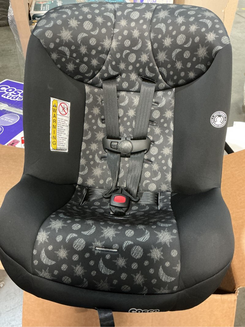 Condition photo showing Good Condition for scenera® extend convertible car seat item cc341hlm