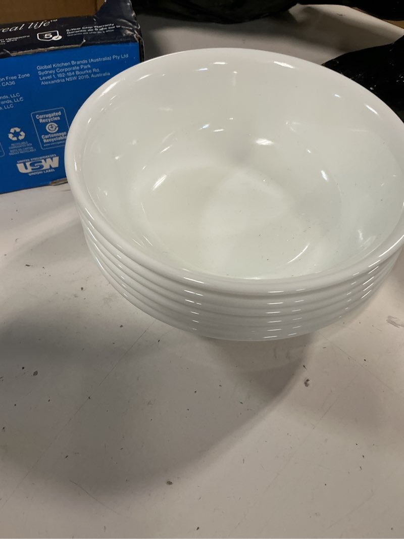Condition photo showing New/Like New for corelle 18oz 6pk glass cereal bowls white
