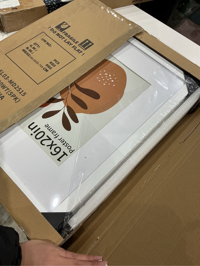 Condition photo showing Good Condition for 16x20 picture frame 5 pack, white poster frame, display pictures 11 x 14 with mat or 16 x 20 without mat for horizontal or vertical wall mounting, wall gallery frame for artwork certificate white 16x20-5pack