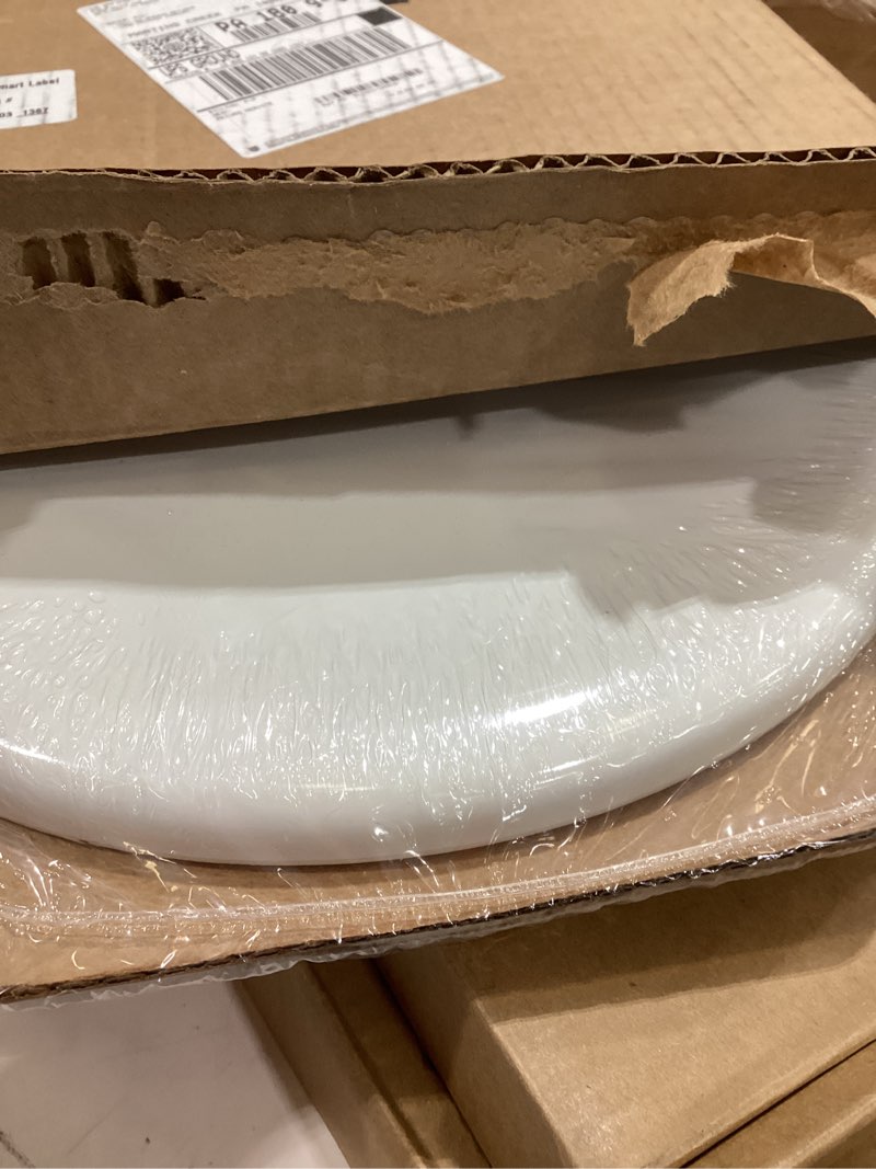 Condition photo showing Good Condition for mayfair linden slow close toilet seat, non slip heavy duty wood, easy install, round, white round traditional hinge
