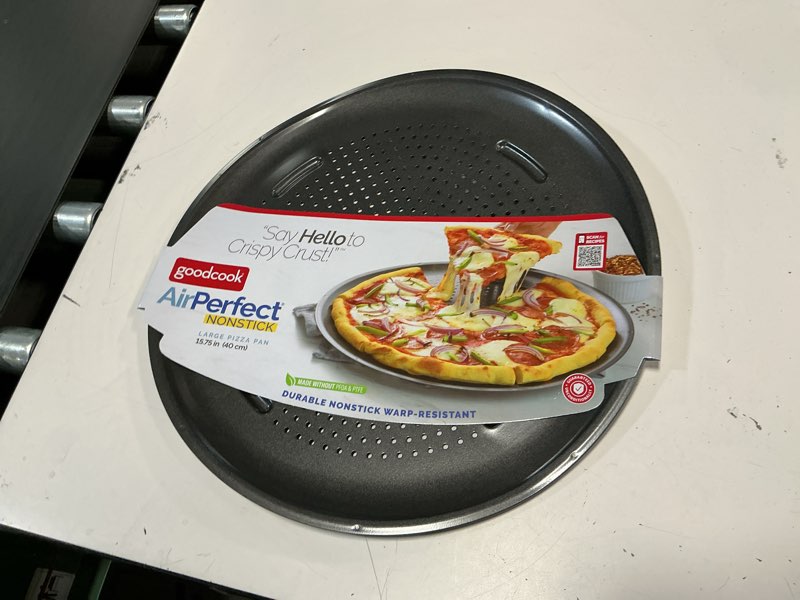 Condition photo showing Good Condition for goodcook airperfect 15.75 in. carbon steel nonstick large pizza pan 04497