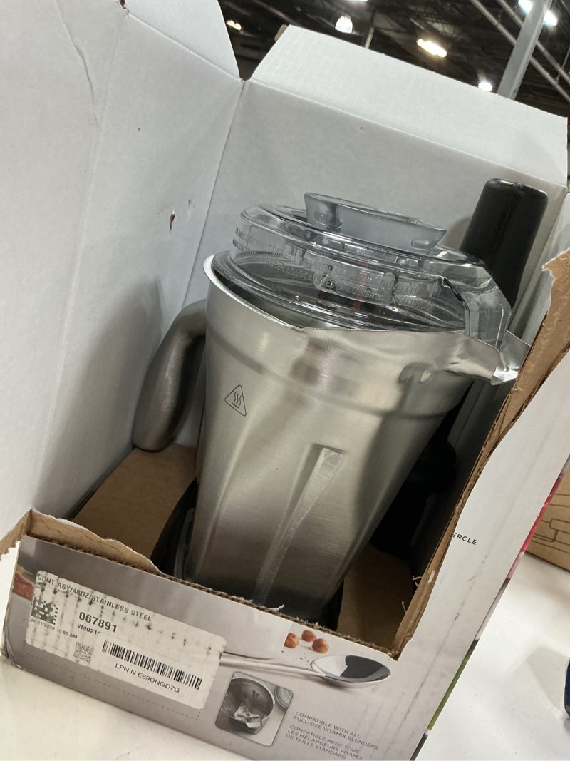 Condition photo showing Good Condition for vitamix stainless steel container, 48 oz