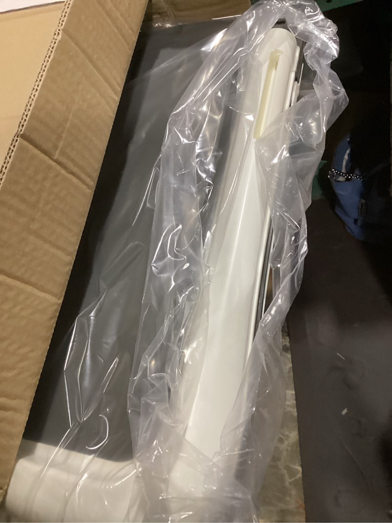 Condition photo showing Good Condition for amazon basics dog training pad holder with secured latches, extra thick and non-slip base, recycled plastic, 28 x 34 inch, large, white and charcoal 28'' x 34''