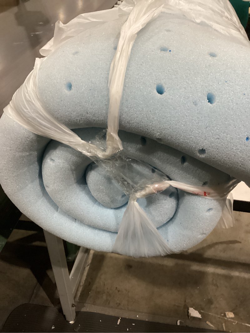 Condition photo showing Good Condition for best price mattress 1.5 inch ventilated memory foam mattress topper, cooling gel infusion, certipur-us certified, dorm essentials, king king 1.5 inch