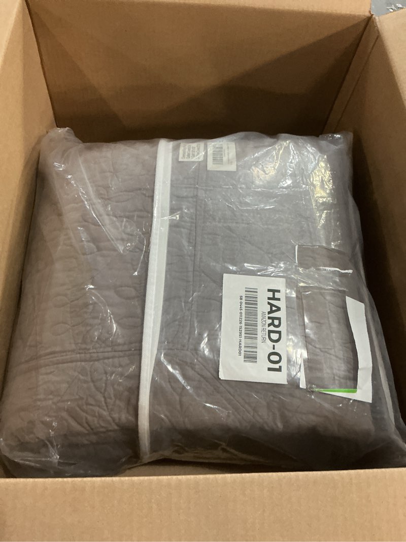 Condition photo showing Good Condition for lady ann gray oversized king bedspread 128x120, 3pcs extra large farmhouse lightweight king quilt bedding set soft quilted leaves pattern printed bedspreads for all season oversized cali king(128x120) gray leaves