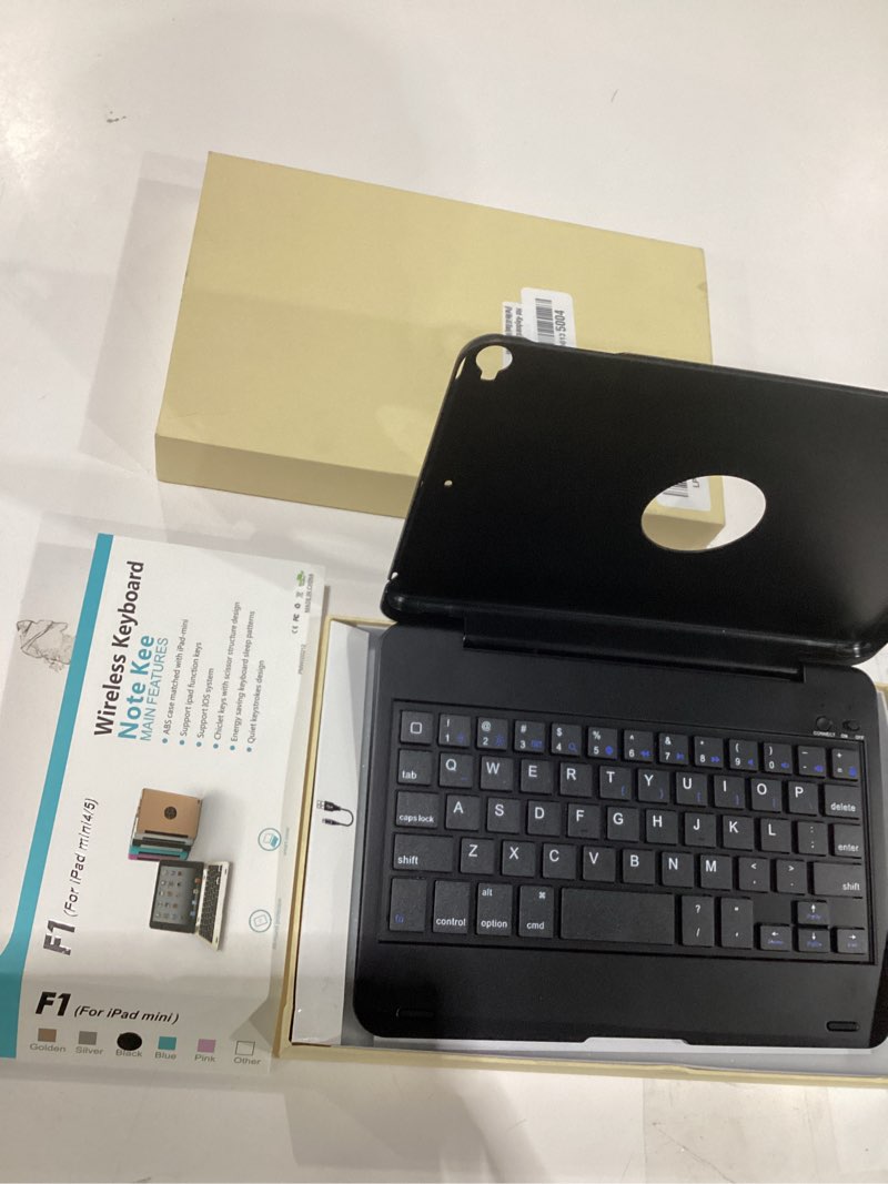 Condition photo showing Good Condition for wireless keyboard for ipad mini