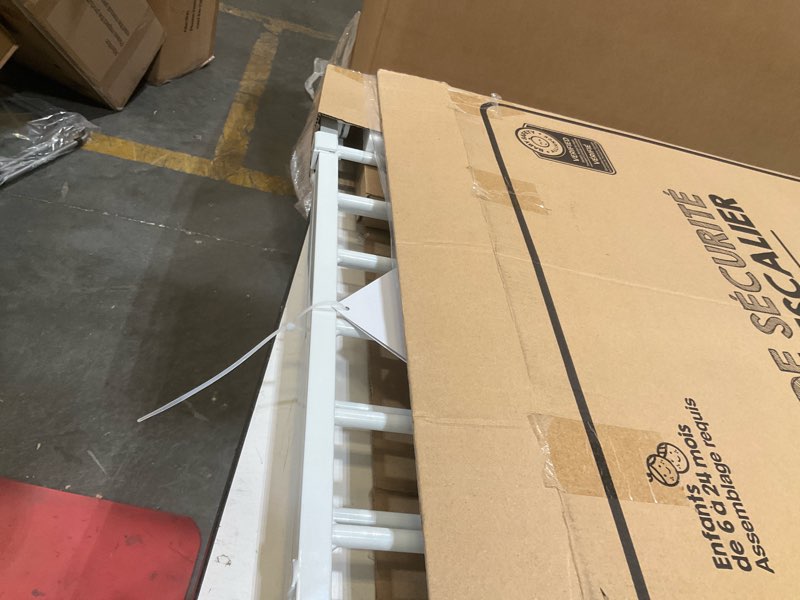 Condition photo showing Good Condition for regalo 2-in-1 stairway and hallway wall mounted baby gate, bonus kit, includes banister and wall mounting kit