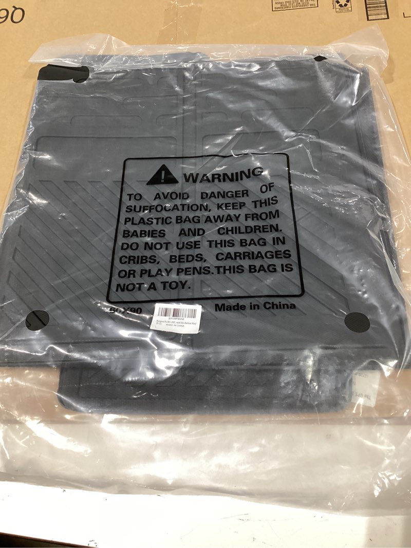 Condition photo showing Good Condition for rongtaod cargo mat compatible with 2021-2024 ford bronco 2 door cargo liner trunk mat back seat cover backrest protector 2023 bronco accessories (trunk mat+backrest mats)