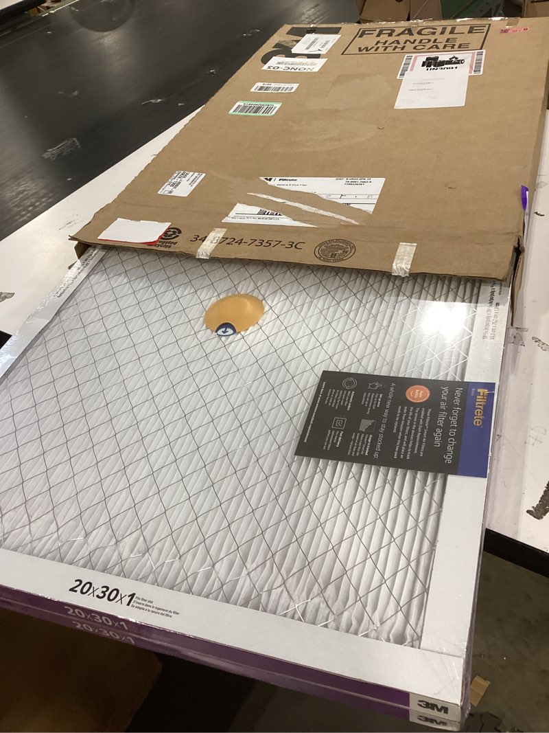 Condition photo showing New/Like New for filtrete 20x30x1 ac furnace air filter, merv 5, mpr 300, capture unwanted particles, 3-month pleated 1-inch electrostatic air cleaning filter, 2 pack (actual size19.81x29.81x0.81 in)