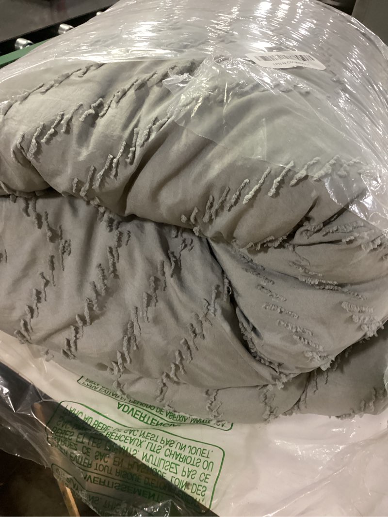 Grey queen bed duvet