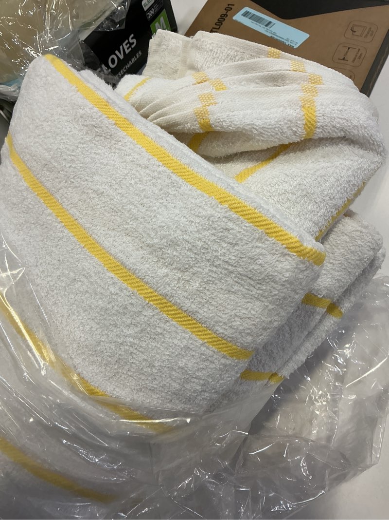 Condition photo showing Good Condition for adobella 4 large beach towels, 30 x 60 inches