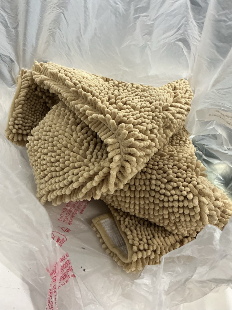 Condition photo showing Good Condition for Muddy Mat® Shown on TV – Super Absorbent Door Mat Indoor, Microfiber Quick Dry Chenille Entryway Rug, Non-Slip Front Door Mat, Indoor Mats for Entryway, Machine Washable Pet Rug, Beige 36"x60" Beige 36" x 60"