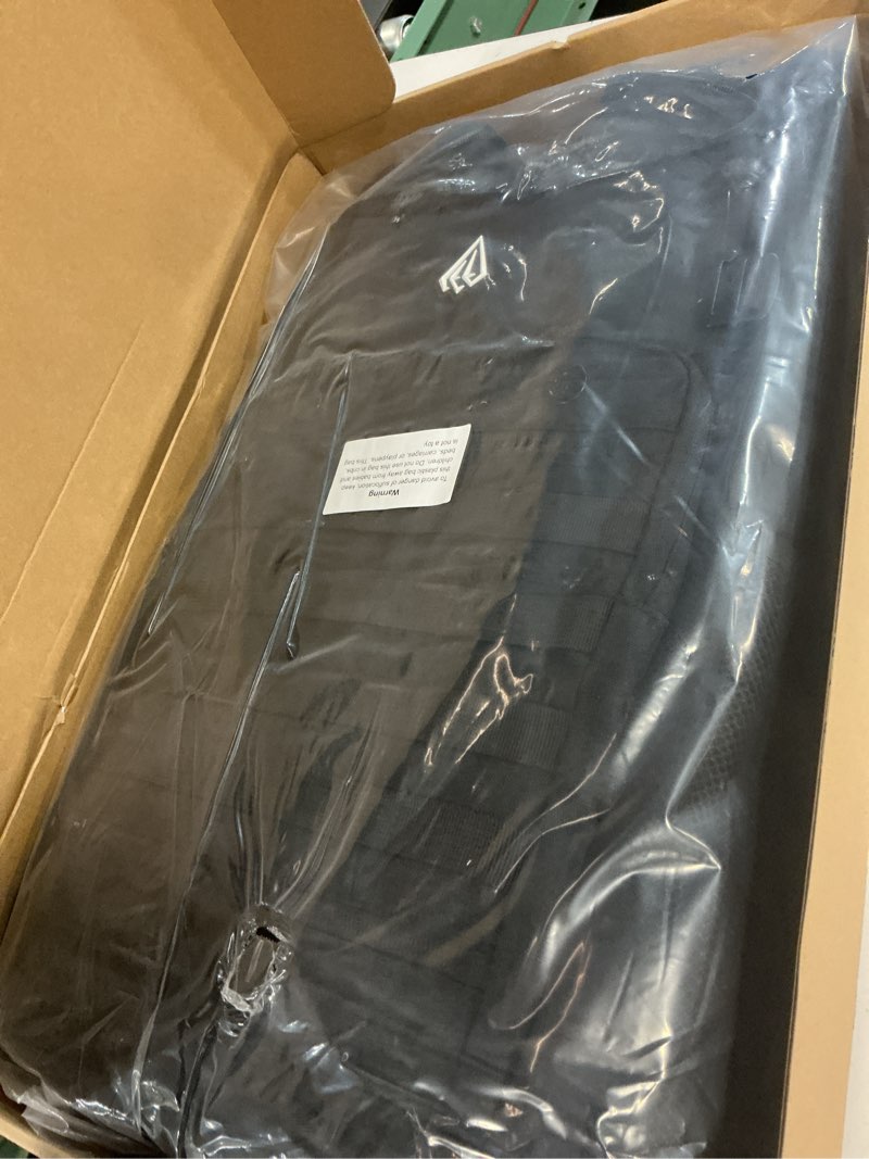 Condition photo showing Good Condition for 52l pickleball bag fits 6+ paddles,pro pickleball backpack with wet dry separation,shoe compartment,hidden ball net,designed for 2 players family and couples black