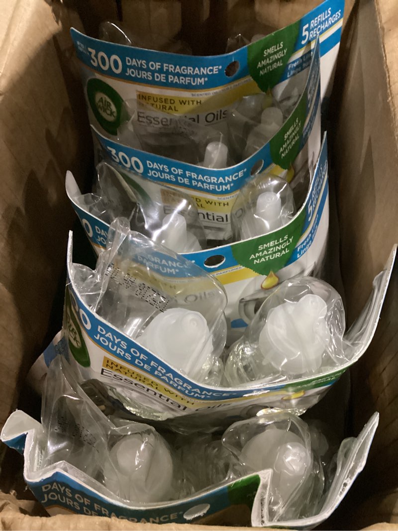 Condition photo showing Good Condition for air wick 0.67 -fl oz fresh linen refill air freshener 5 -pack