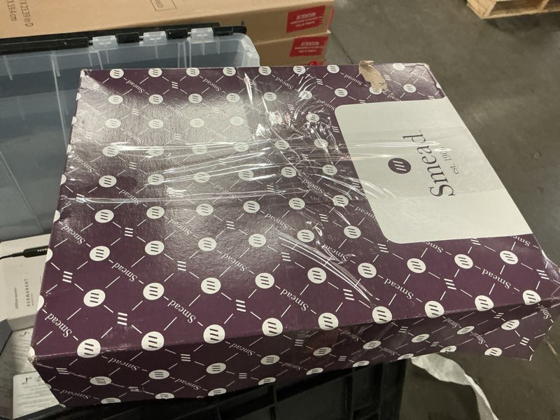 Condition photo showing New/Like New for smead colored file folder, 1/3-cut tab, letter size, maroon, 100 per box (13093)