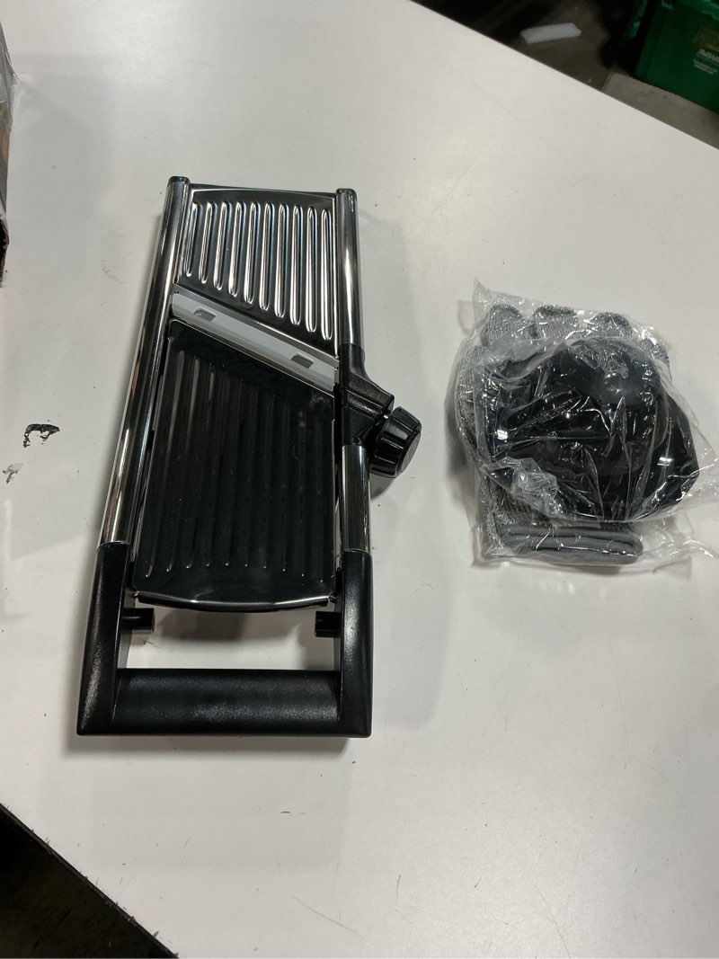 Condition photo showing Good Condition for mandoline food slicer, adjustable mandoline slicer for kitchen, stainless steel mandolin vegetable chopper for potato/tomato/onion, vegetable slicer julienne cutter with cut-resistant gloves silver