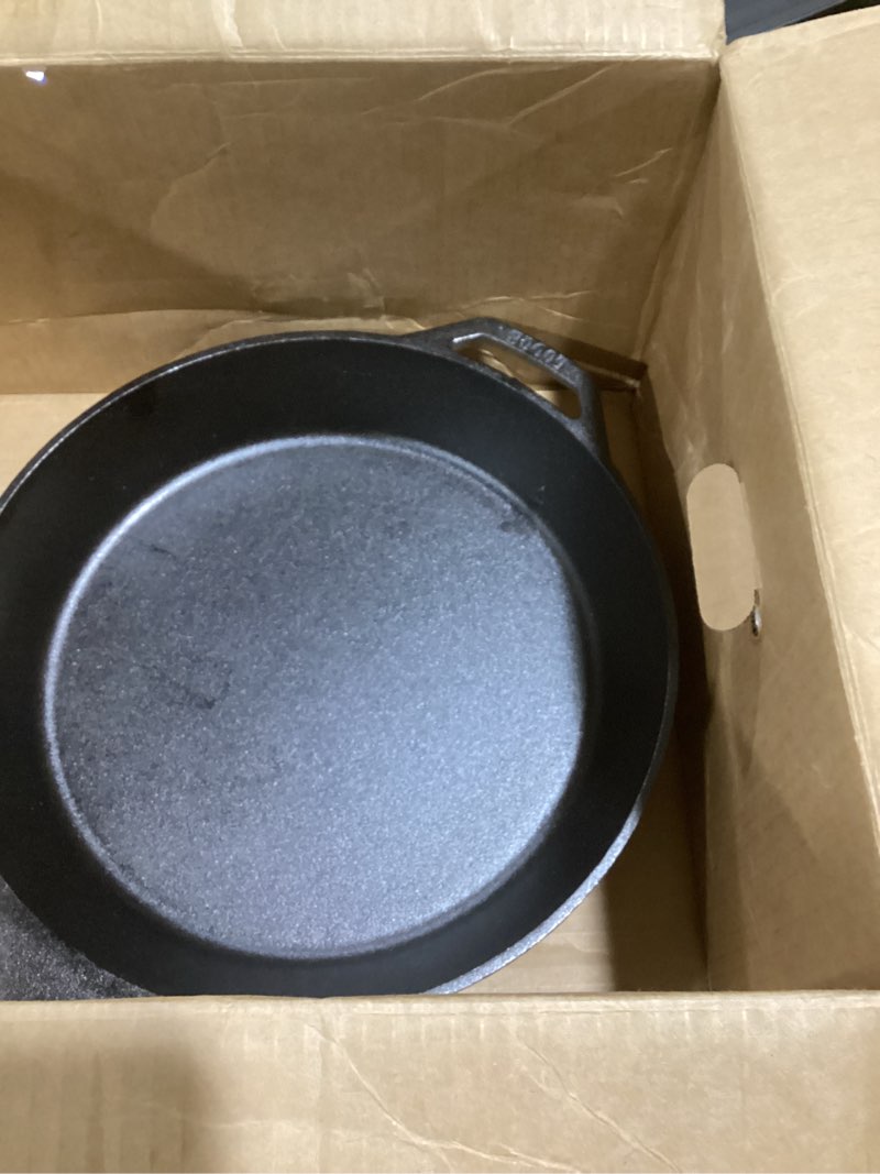 Condition photo showing Good Condition for lodge seasoned cast iron skillet 15 inches - frying pan for the stove, grill or campfire - cooks evenly - features easy-grip teardrop handle - non-toxic, nonstick & long-lasting 15 inch (1 count)