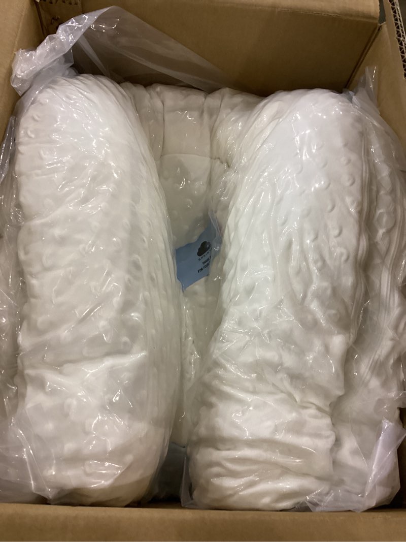 Condition photo showing New/Like New for Baby Lounger for Newborn & Infant – Penguin Cozy | Quilted-Padding Center, Adjustable Safety Strap, 100% Cotton Cover, Washable Portable Infant Support Cushion by Sprinta