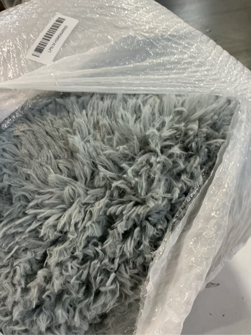Condition photo showing As Is for FinRe?c 6x9 Feet Rugs for Living Room Bedroom, Soft Light Grey Fluffy Area Rug, Non-Slip Solid Shag Rug for Nursery Kids Room Dorm Room Home Decor, Indoor Floor Carpet Grey 6' x 9' (Rectangular)