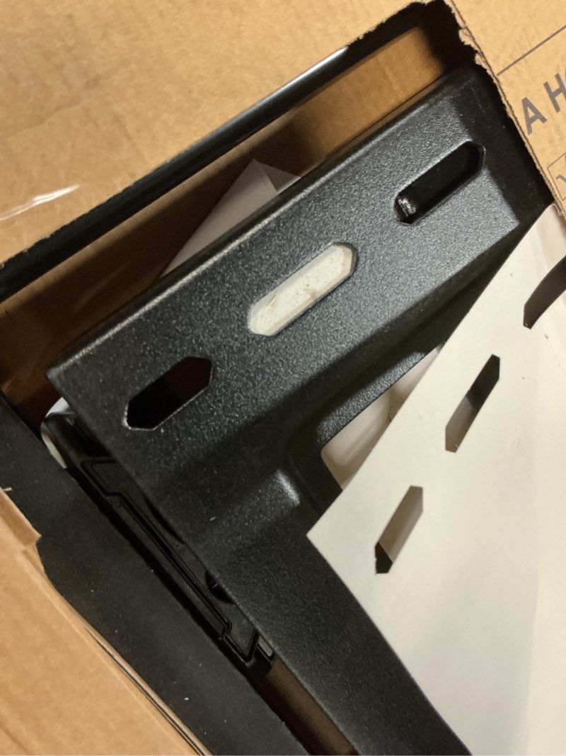 Condition photo showing Good Condition for usx mount ultra slim tv wall mount for 37-90 inch tvs, low profile full motion tv mount with swivel articulating dual arms, wall bracket for max vesa 600x400mm holds 120lbs, fits 16"/18"/24" studs 37-90 inch, 120 lb