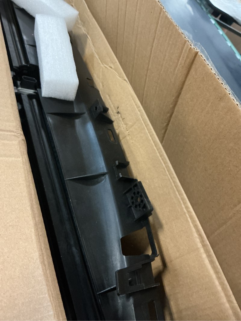 Condition photo showing Good Condition for active grille shutter w/motor compatible with 2015 2016 2017 chrysler 200 replacement 68302662aa ch1206102c