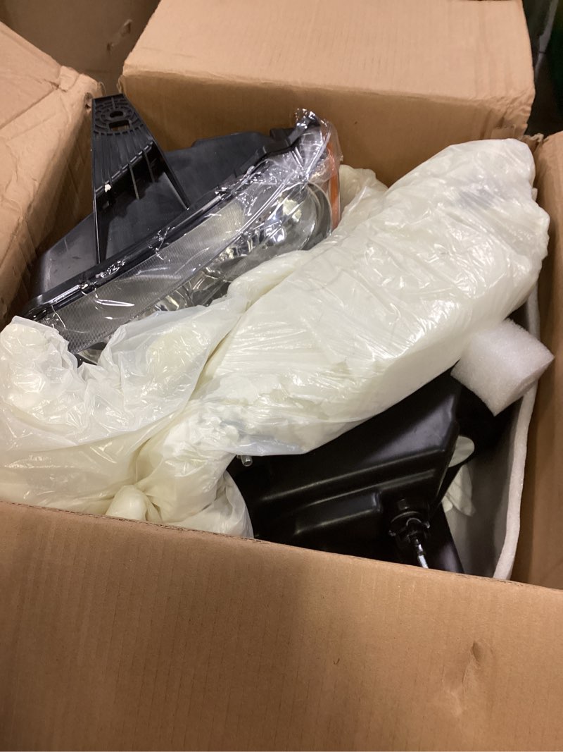 Condition photo showing Good Condition for Headlights Assembly Replacement For Jeep Grand Cherokee 2011 2012 2013, Chrome With Amber Reflector Chrome 2011-2013