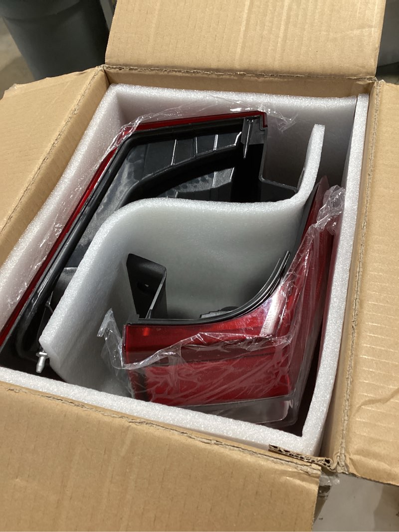 Condition photo showing As Is for Tail Lights Assembly Compatible with 2007-2017 Ford Expedition, Rear Light Taillights Replacement # 7L1Z13405AA FO2800201 3301935LUS 7L1Z13404AA FO2801201 3301935RUS A Pair