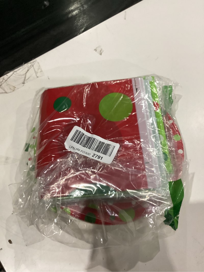 Condition photo showing Good Condition for 83Pcs Christmas Party Supplies Merry Christmas Party Decorations Tableware Set with Tablecloths Plates Napkins for Home Wall Table Holiday Party Decorations