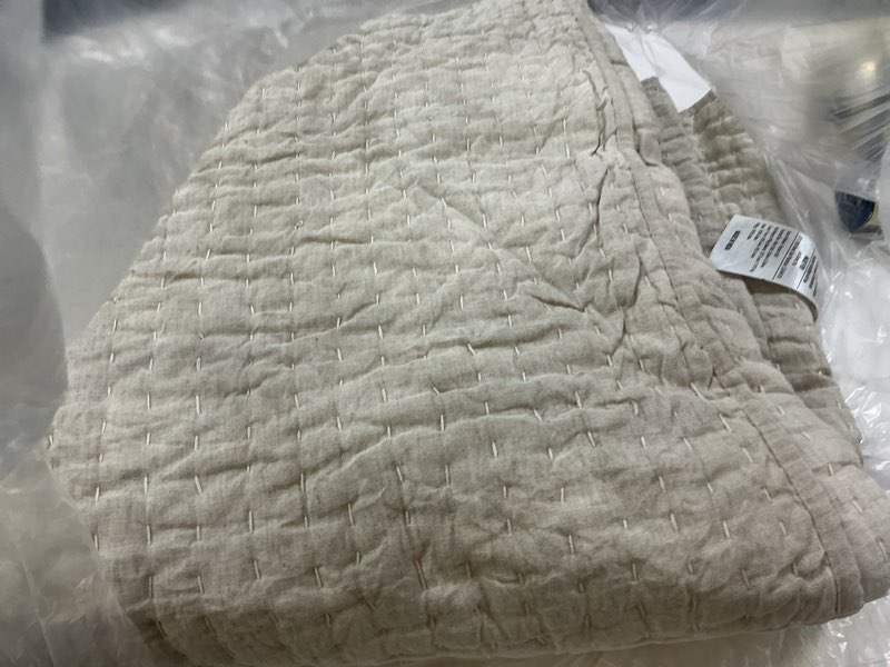 Condition photo showing Good Condition for european linen cotton stitch quilt, full/queen, natural