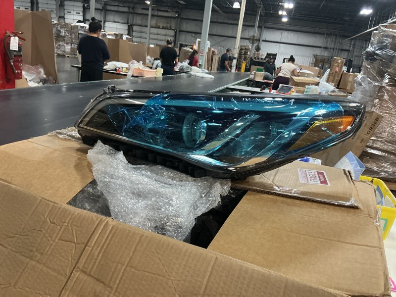 Condition photo showing New/Like New for todo headlight assembly compatible with 2015-2017 hyundai sonata se/sport/limited/eco, head lamp replacement with bulbs & parking lamp 92101-c2050 92102-c2050, driver & passenger side pair