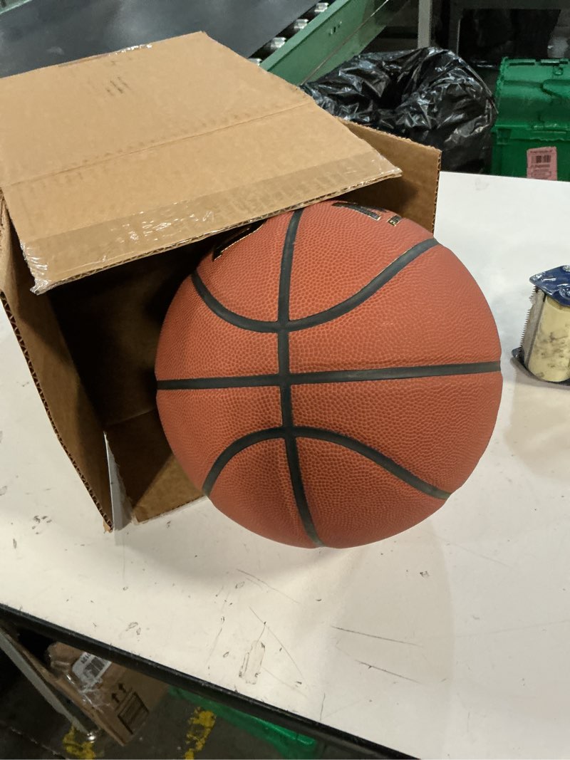 Condition photo showing Good Condition for wilson ncaa final four basketball - 29.5" and 28.5" size 7 - 29.5"