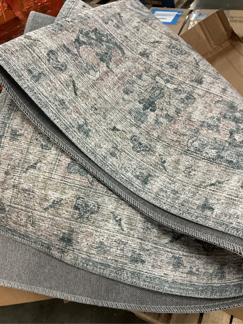 Condition photo showing Good Condition for Loloi II Skye Collection SKY-01 Grey/Apricot 9'-0" x 12'-0" Area Rug 9'-0" x 12'-0" Grey / Apricot