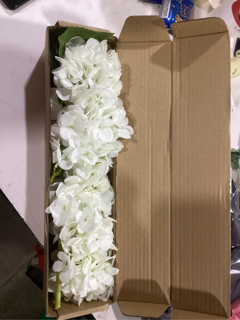 Condition photo showing Good Condition for Kimura's Cabin 6pcs Faux White Hydrangeas Fake Flowers Artificial Silk Hydrangea Flower With Stems Bouquets Arrangement for Home Table Centerpieces Wedding Baby Shower Birthday Party Decoration(White)