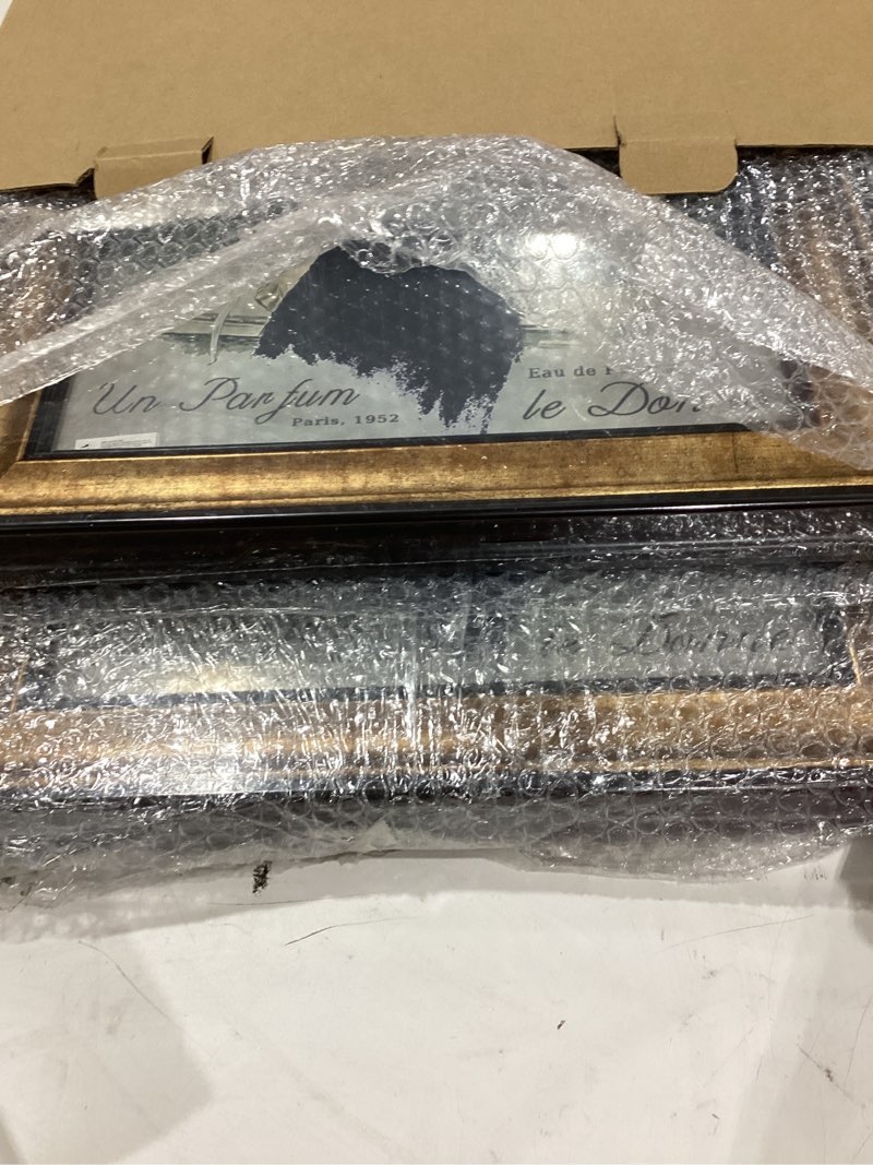 Condition photo showing Good Condition for sonefreiy vintage 11x14 picture frame set of 2 black and gold 11 x 14 picture frames antique retro photo frame wall mount tabletop artworks painting living room office gallery gift for family friends