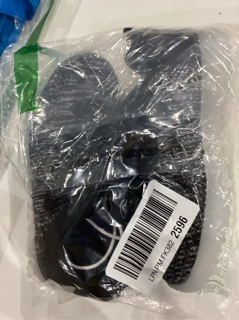 AoSiFu Kids Light Up Shoes Toddler Girls Boys Breathable Led Flashing Sneakers USB Charge black31