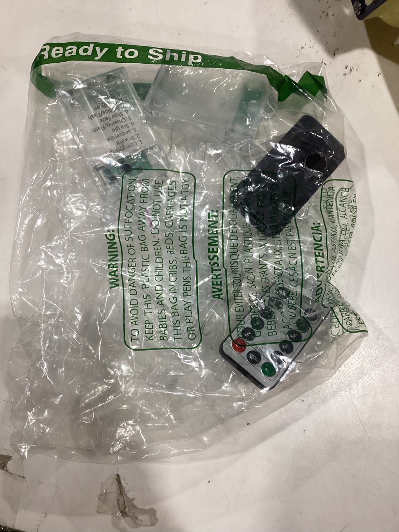 Condition photo showing New/Like New for 2 Pack 26.8 Inch Paper Star Lantern Christmas Decor with Timer, 3D 8 Modes 7-Pointed Star Diwali Hanging Lights, Christmas Decorations Lamp Indoor for Birthday Wedding Party (Champagne)