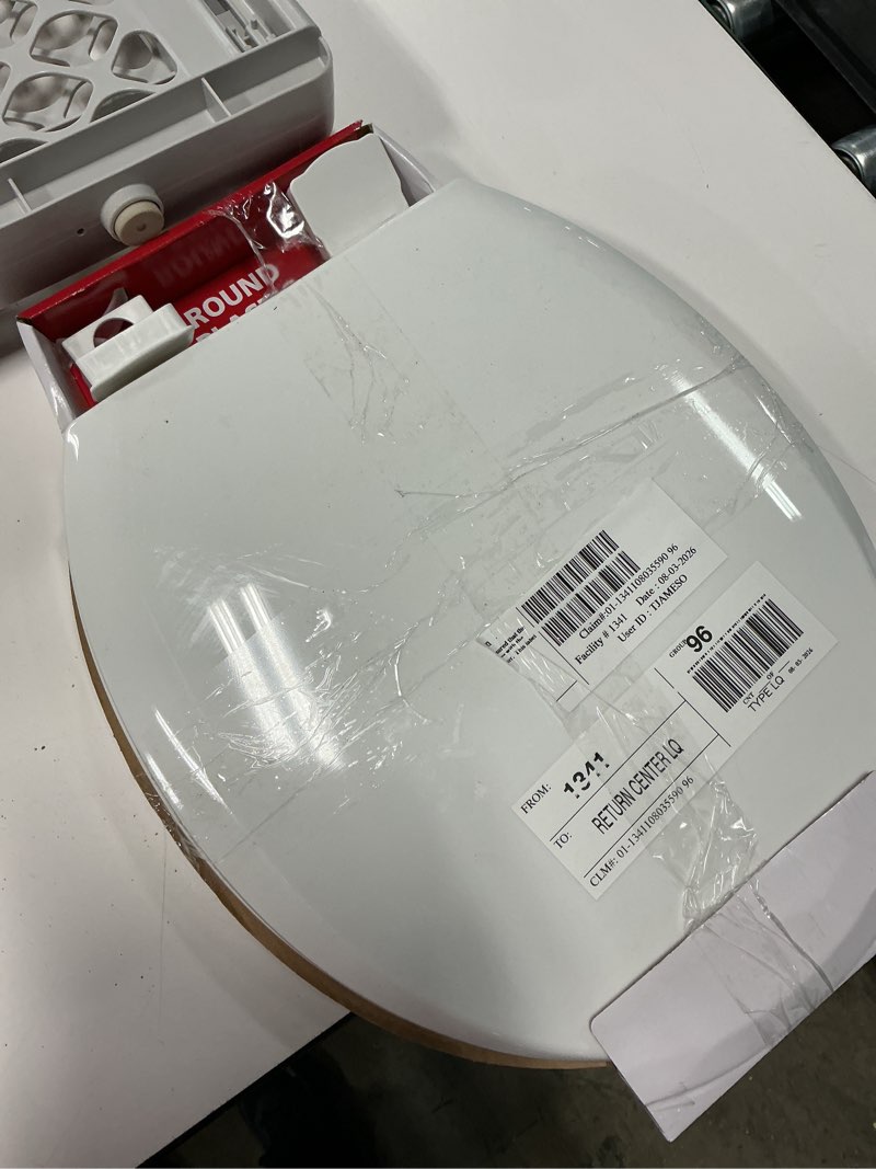 Condition photo showing Good Condition for mainstays plastic round slow close toilet seat in white