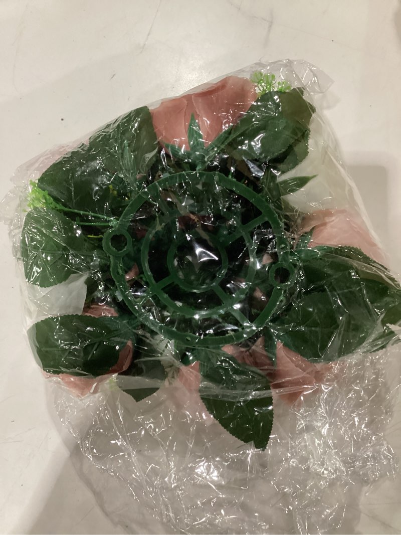 Condition photo showing Good Condition for Fake roses