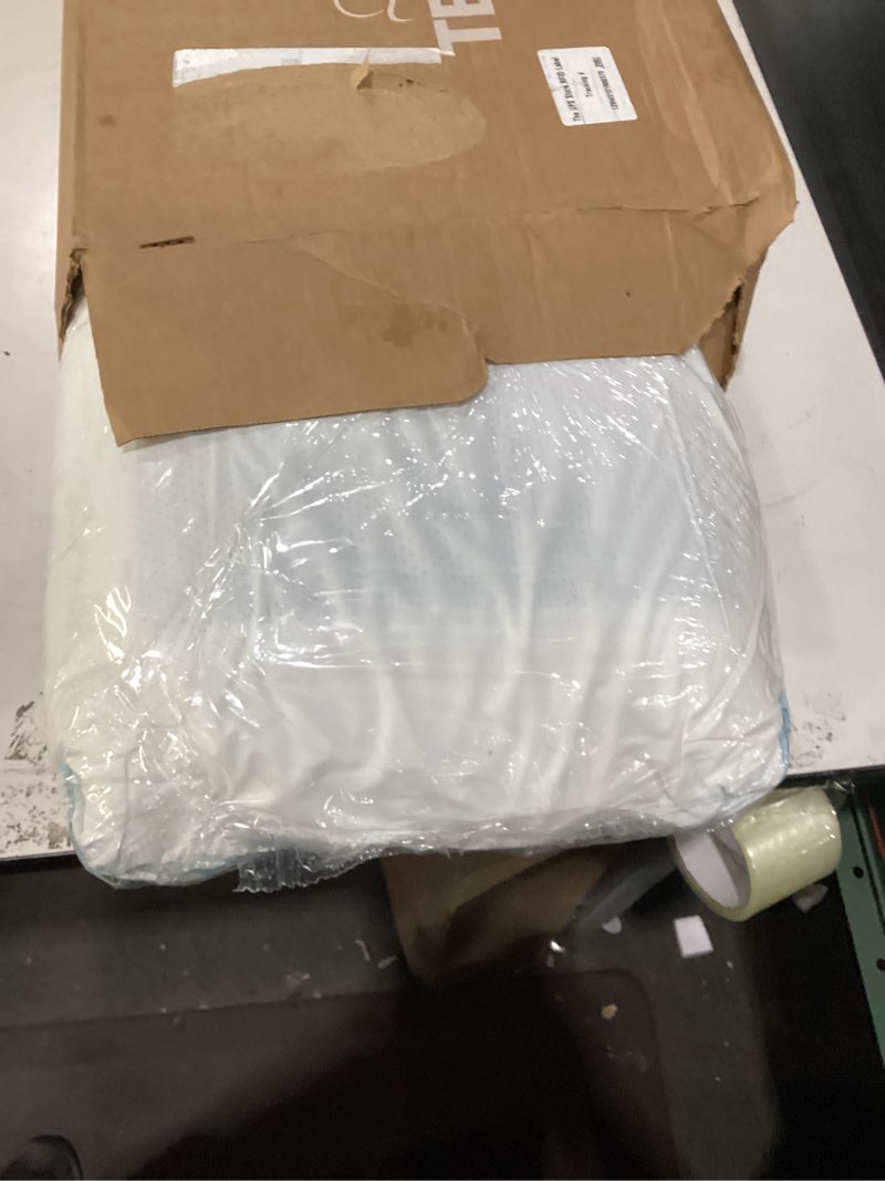 Condition photo showing New/Like New for Tempur-Pedic TEMPUR-Cloud Dual Cooling Pillow, Queen, White Queen 1