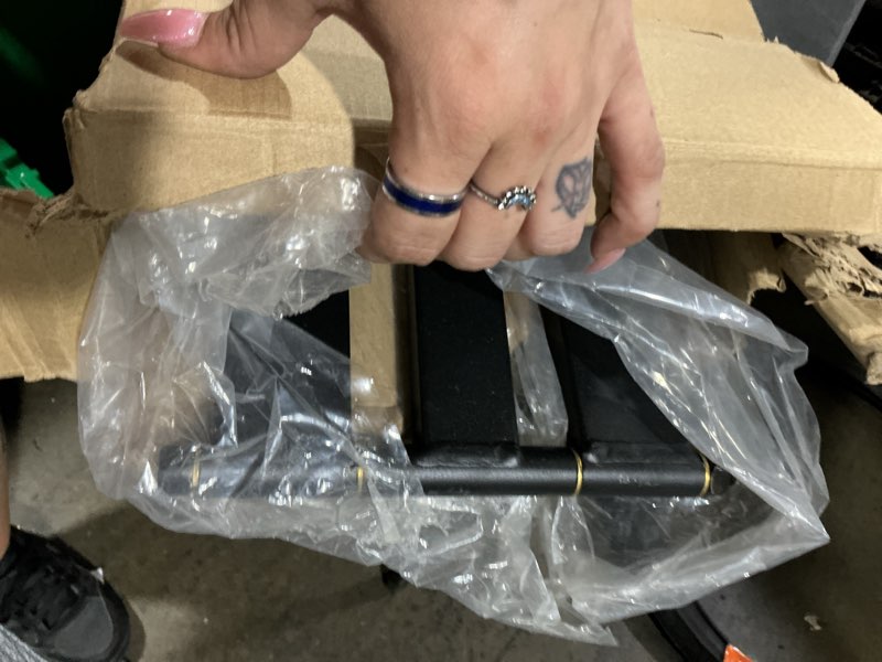 Condition photo showing Good Condition for forging mount long arm tv mount,dual articulating arm full motion tv wall mount bracket with 43 inch extension,fits 42-90 inch flat/curve tvs, holds up to 132 lbs,vesa600x400mm