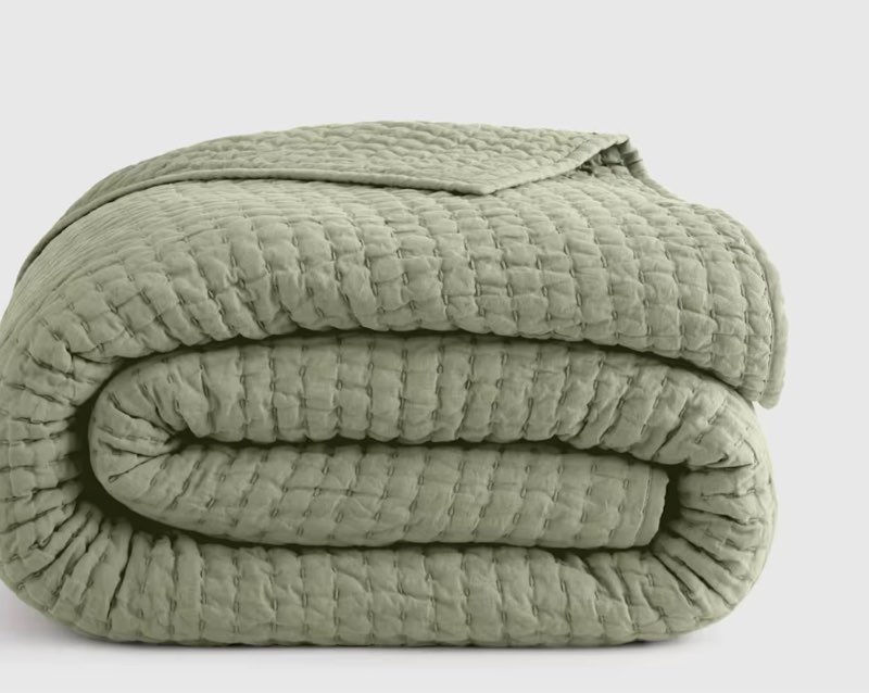 European Linen Cotton Stitch Quilt ( 88inx 92 in 224 cm x 234 cm of 3  2 cover pillow  )