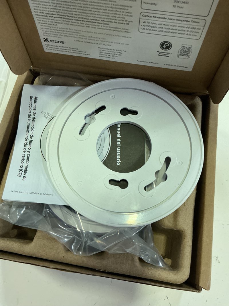 Condition photo showing New/Like New for kidde smoke and carbon monoxide detector, hardwired with 10-year battery backup, led status lights, interconnected, 85 db alarm, 5 inches, 30cua10, 1 pack