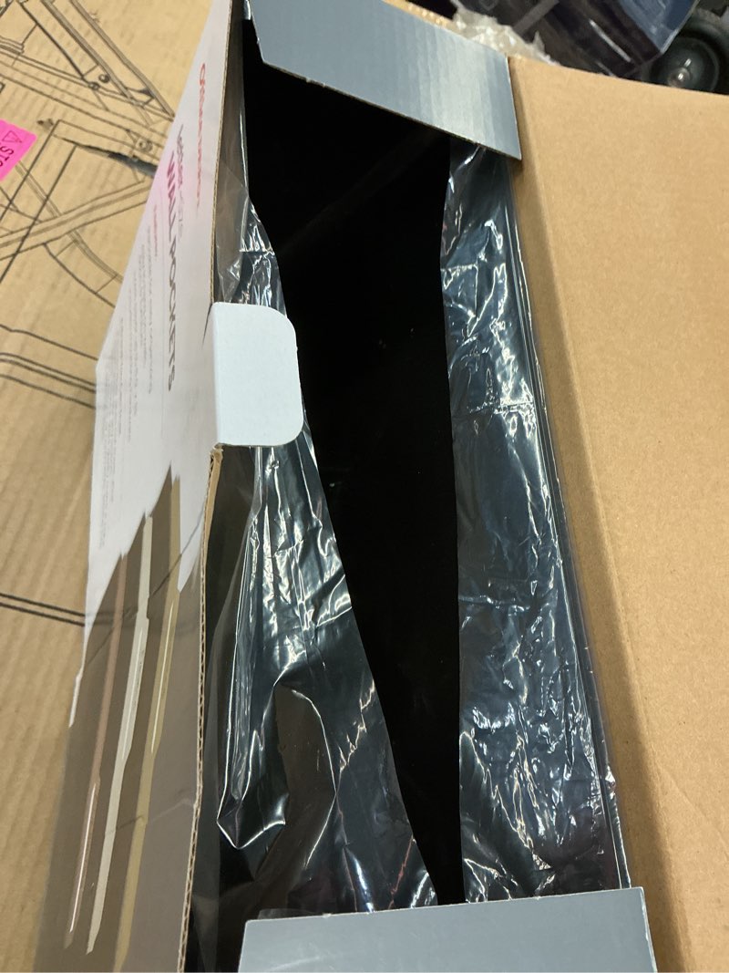 Condition photo showing Good Condition for brenton studio single wall pockets, letter size, black, pack of 3, 59744