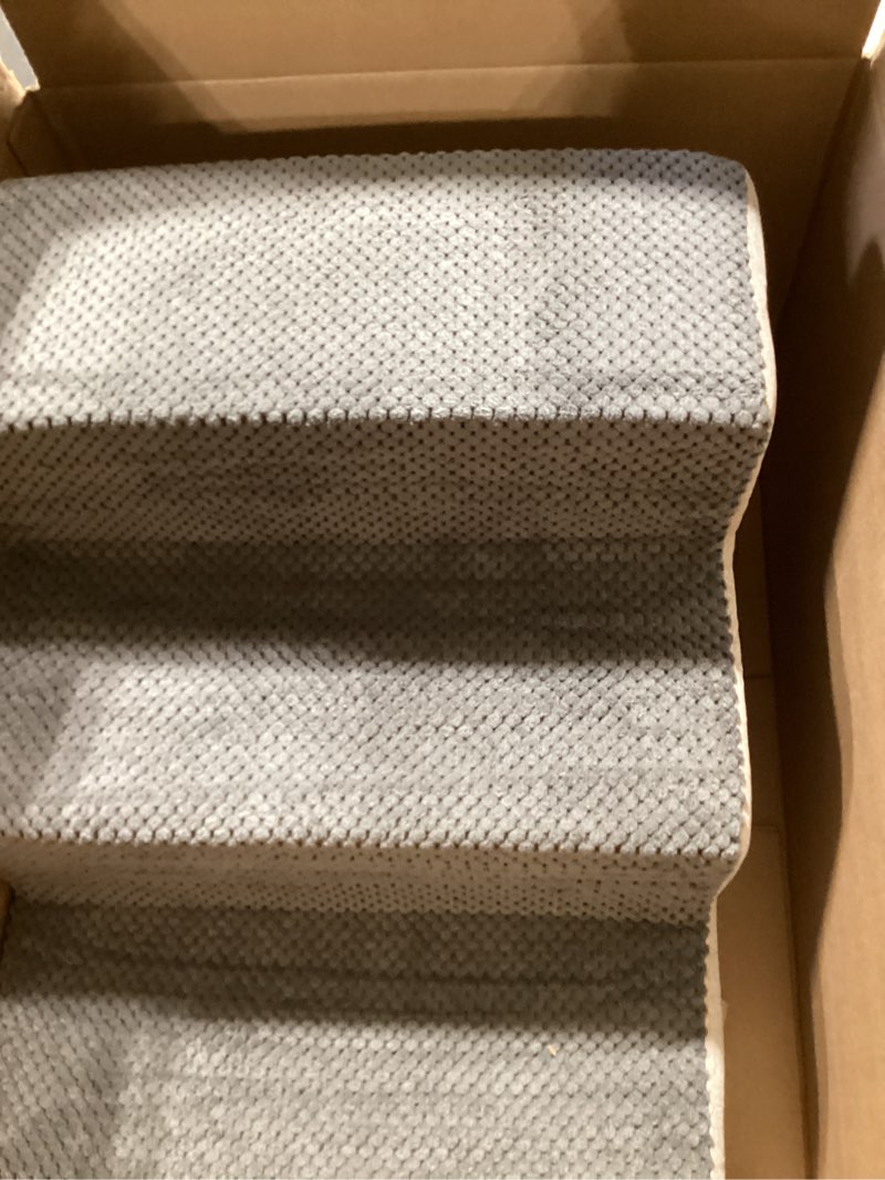 Condition photo showing Good Condition for zomisia dog steps for couch - pet stairs for small dogs and cats, dog steps with non-slip bottom gre