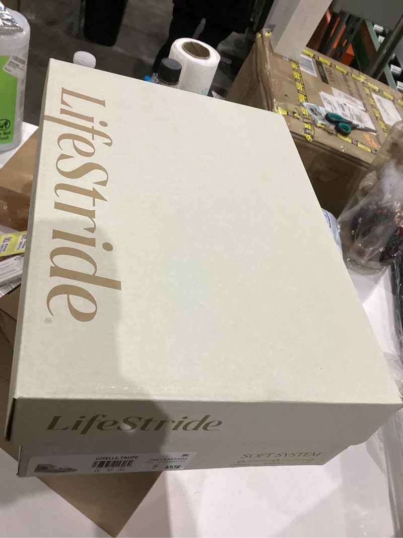 Condition photo showing New/Like New for LifeStride womens Giselle 7 Wide Taupe